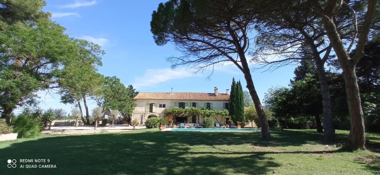 Le Mas Neuf 1752 Arles Exterior foto