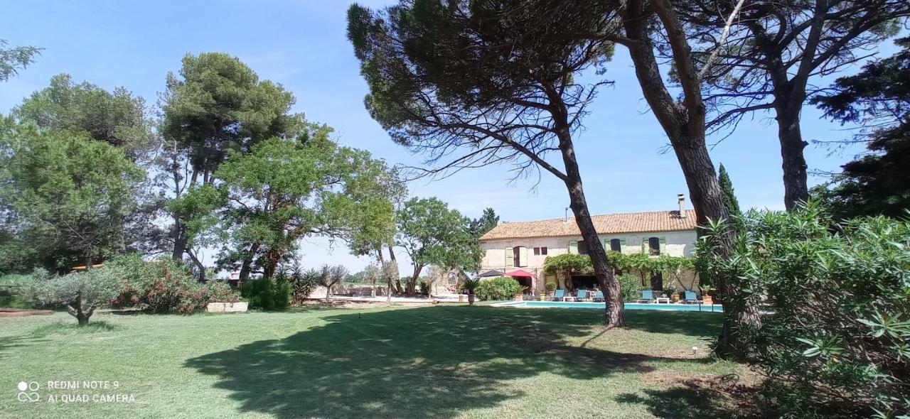 Le Mas Neuf 1752 Arles Exterior foto